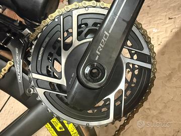 Guarnitura con power meter sram red axs E1 2025