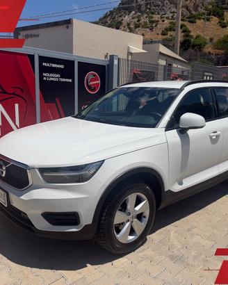 VOLVO XC40 T2 Core