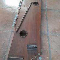 tampura antica in perfette condizioni