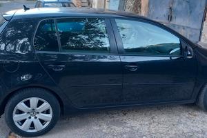 VOLKSWAGEN Golf 5ª serie - 2006