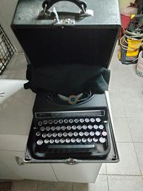 macchina da scrivere olivetti studio 42