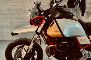Moto Guzzi V85 TT Giallo Mojave - 2020