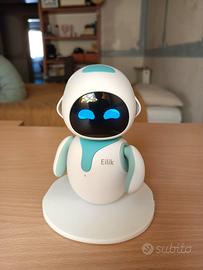 EILIK Robot da compagnia Energize Lab