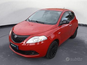 Lancia Ypsilon 1.0 FireFly 70cv Hybrid Silver