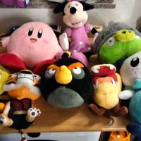 Giocattoli pupazzi peluche Pixar Disney ed altri