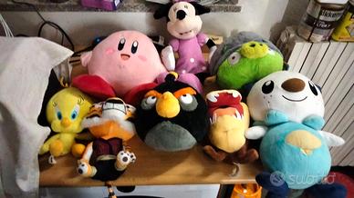 Giocattoli pupazzi peluche Pixar Disney ed altri