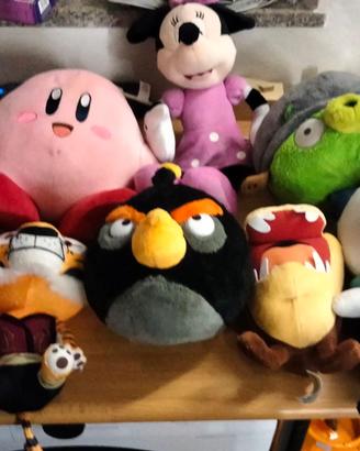 Giocattoli pupazzi peluche Pixar Disney ed altri