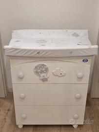 Fasciatoio, bagnetto, cassettiera Pali