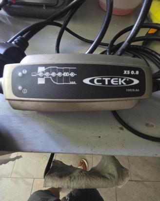 caricabatteria per moto CTEK