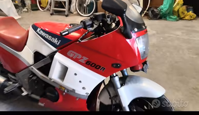kawasaki gpz600R