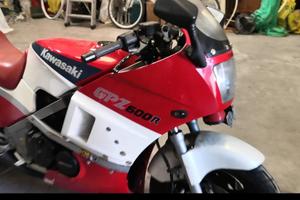 kawasaki gpz600R