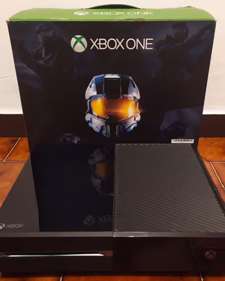 Xbox One + 2 Joystick "TUTTO NON FUNZIONANTE"