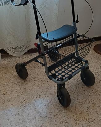 Deambulatore per interno/esterno pieghevole