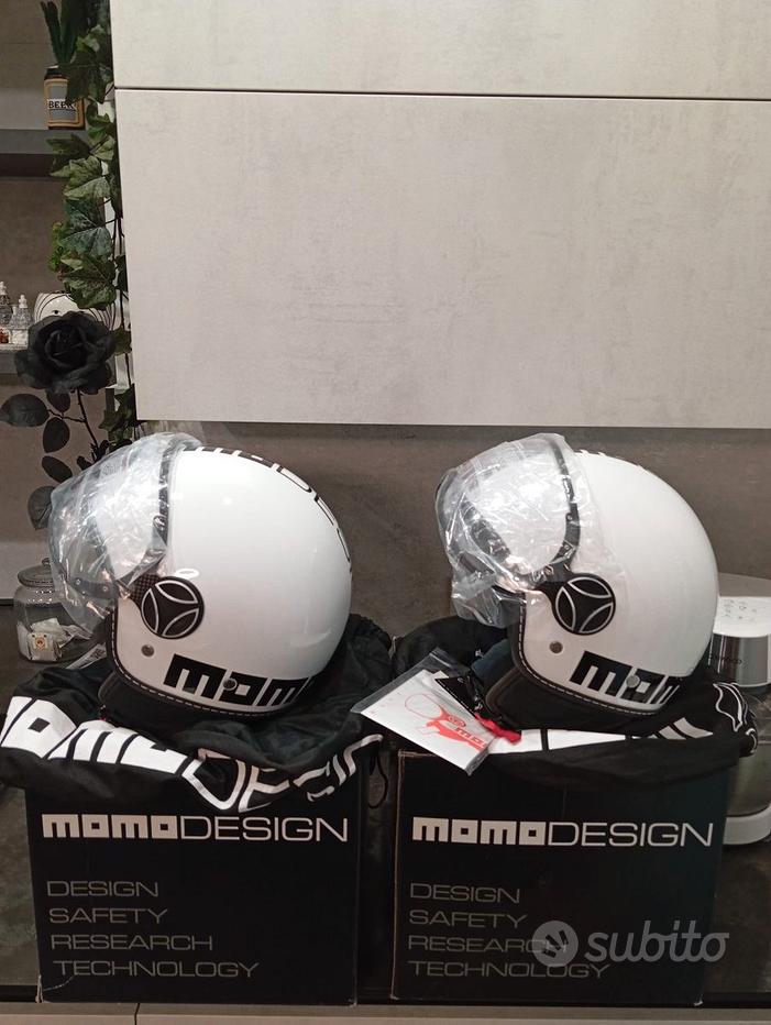 CASCO MOMO DESIGN FIGHTER CLASSIC BIANCO LUCIDO SCRITTA NERA