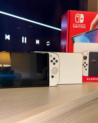 Nintendo Switch OLED bianca - pari al nuovo