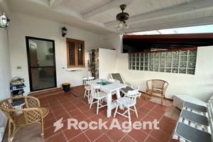 VILLETTA A SCHIERA RISTRUTTURATA A CAMINIA