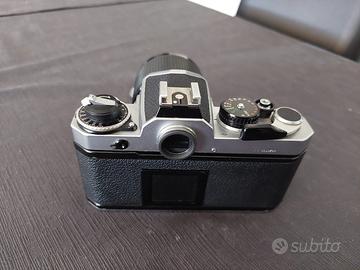 Macchina fotografica Nikon FE