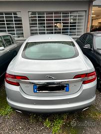 Jaguar XF- problemi al motore