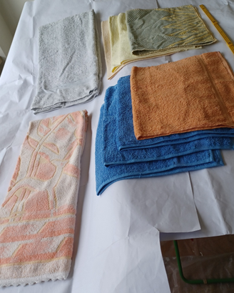 Set asciugamani nuovi spugna 100% cotone