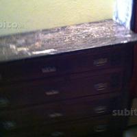 Cassettiera in arte povera