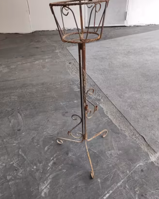 portavaso in ferro battuto vintage 