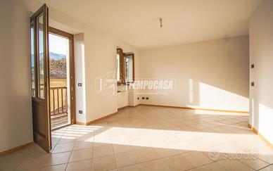 LUMINOSO TRILOCALE IN CENTRO STORICO CON POSTO AUT