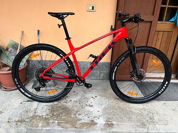 TREK MARLIN 8