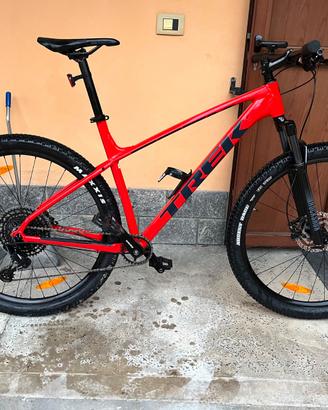 TREK MARLIN 8