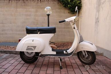Vespa 50 special