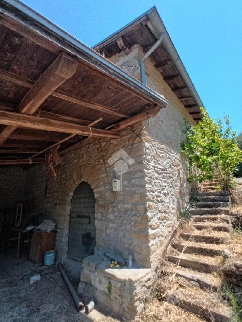 RUSTICO A OLEVANO ROMANO - Vista 2