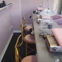 Mobili centro estetico nails