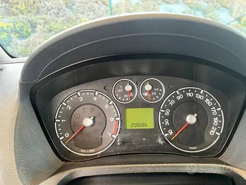 Ford fiesta usata