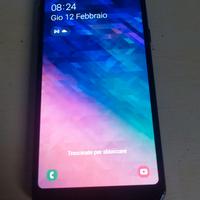 samsung galaxy a8  tenuto benissimo senza graffi