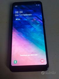 samsung galaxy a8  tenuto benissimo senza graffi