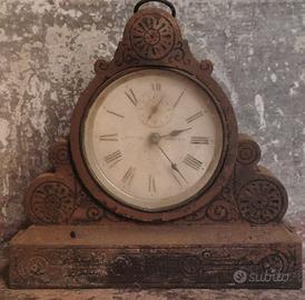 antico orologio da tavola