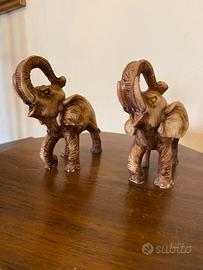 2 elefanti in alabastro