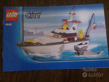 LEGO CITY 4642 Barca da pesca con squalo