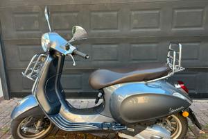 Vespa touring 125