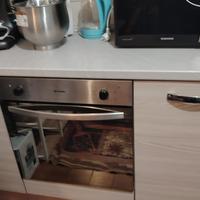 Cucina con forno e fuochi candy