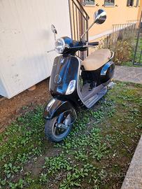 Piaggio Vespa 50 Revival (V5R1) - 2011