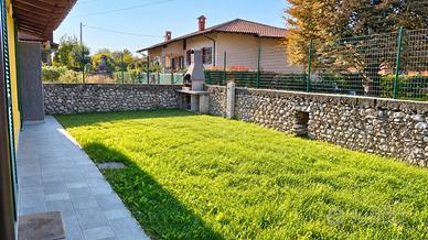 VILLETTA INDIPENDENTE GIARDINO E BOX e posto auto