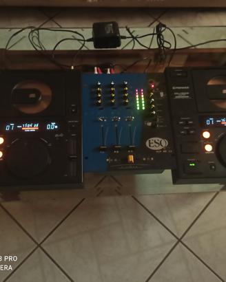 consolle Pioneer professionale completa di mixer