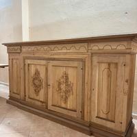 Credenza e tavolo