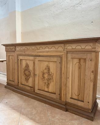 Credenza e tavolo