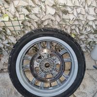 cerchio e pneumatico beverly carnaby 300