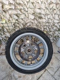 cerchio e pneumatico beverly carnaby 300