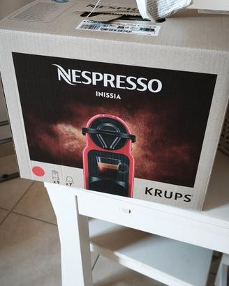 Nespresso Inissa Nuova Rossa