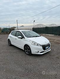Peugeot 208 1.2 82cv GPL
