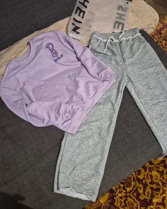 Completo tuta SHEIN felpa lilla e pantaloni grigi