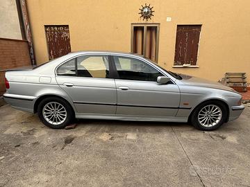 Bmw serie 5 525